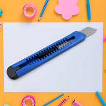 Multi-Use Iron Cutter, Cutting Blade and Precision Knife Blade, Utility Knife - Heavy Duty Industrial Cutter Knife (18mm)